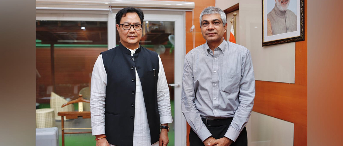  <div style="fcolor: #fff; font-weight: 600; font-size: 1.5em;">
<p style="font-size: 13.8px;">Ambassador Pankaj Sharma called on Shri Kiren Rijiju, Hon'ble Minister of Law & Justice, & briefed him on the strong relations between  India & Mexico. 

Hon'ble Minister fondly recalled his visit to México & assured support in further strengthening ties & building collaborations in multifaceted dimensions. 

<br /><span style="text-align: center;">11 July 2022</span></p>
</div>