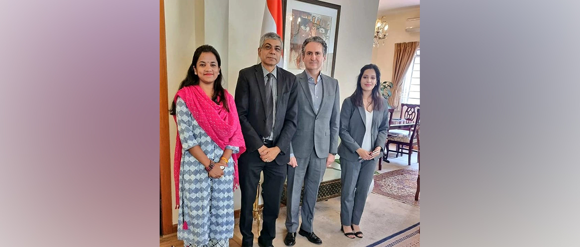  <div style="fcolor: #fff; font-weight: 600; font-size: 1.5em;">
<p style="font-size: 13.8px;">Ambassador Pankaj Sharma & Embassy officials met Mr. Alejandro Schtulmann, President of EMPRA, a political risk advisory & consulting firm, & discussed various matters of mutual interest. 
Mr. Alejandro had participated in Raisina Dialogue in 2017.



<br /><span style="text-align: center;"> 19 April 2022</span></p>
</div>

