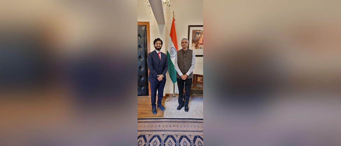  <div style="fcolor: #fff; font-weight: 600; font-size: 1.5em;">
<p style="font-size: 13.8px;">Ambassador Pankaj Sharma met with the President of Pitambra Books, Mr. Aman Bansal. Pitambra Books is the largest manufacturer of textbooks in Asia with an impressive capacity of printing more than 1 million books per day!

We were glad to learn of their proposal to set foot in México.
 
 <br /><span style="text-align: center;">17 August 2023</span></p>
</div>